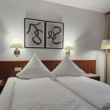 Hotel Garni Vierjahreszeiten Bad Staffelstein Extérieur photo