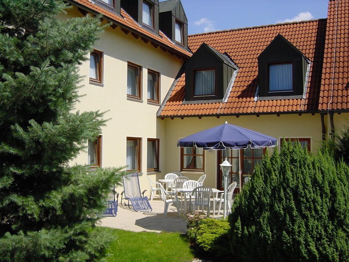 Hotel Garni Vierjahreszeiten Bad Staffelstein Extérieur photo